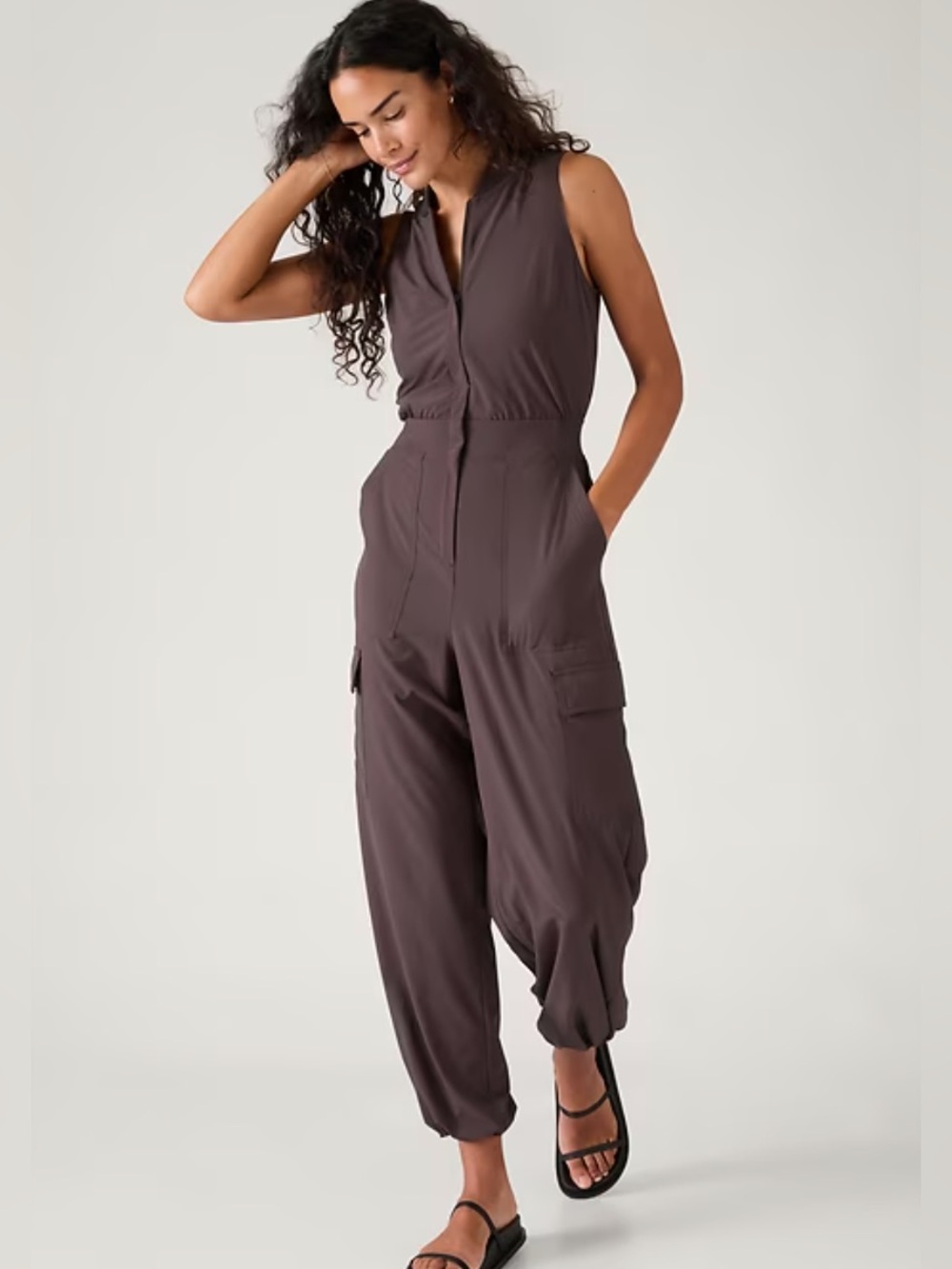EUC Athleta 2 Brooklyn Utility Cargo Sleeveless Quarter Zip Jumpsuit Shale